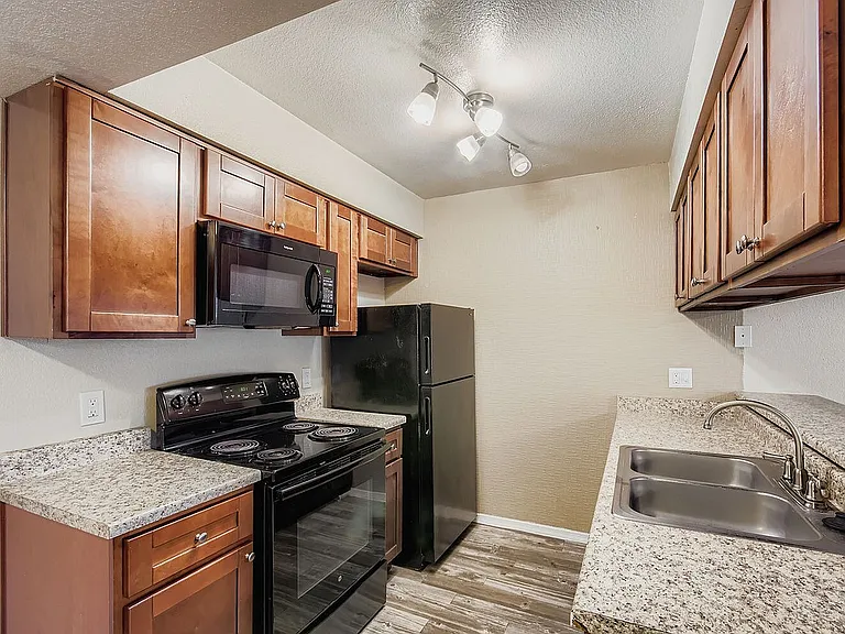 Rise Mountain Ridge — Photo 45