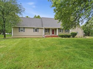 25409 Timberlake Trl, Greenwood, MO 64034