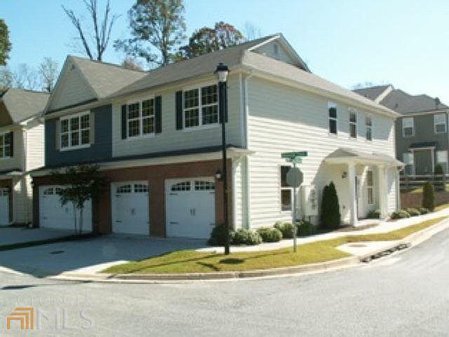 1st image of 2407 Whiteoak Ct SE