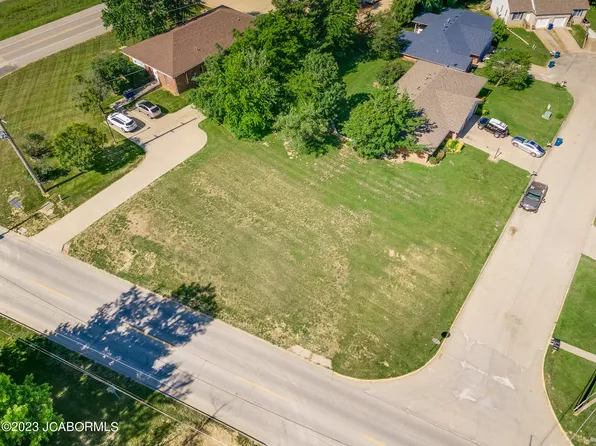 4319 Rainbow Dr, Jefferson City, MO 65109