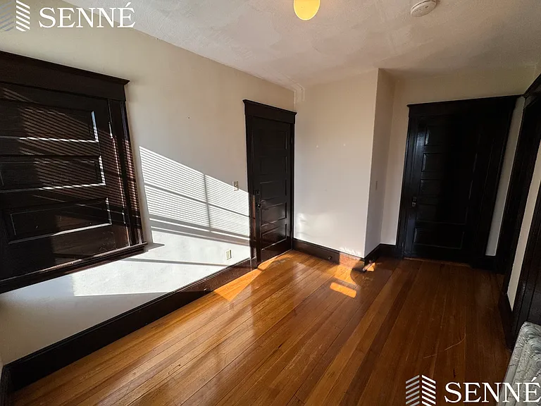 11 Ware St #3 — Photo 2