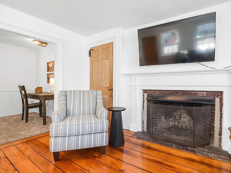 6 Mill Ln — Photo 11