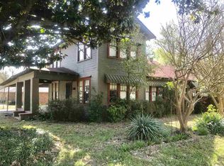 1002 E 15th St, Texarkana, AR 71854