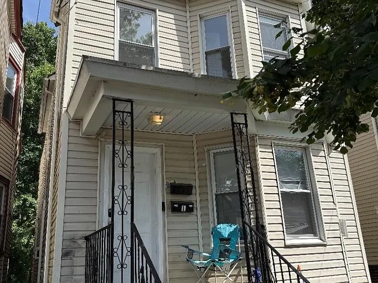 792 S 15th St — Photo 17