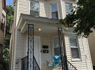 792 S 15th St, Newark, NJ 07108