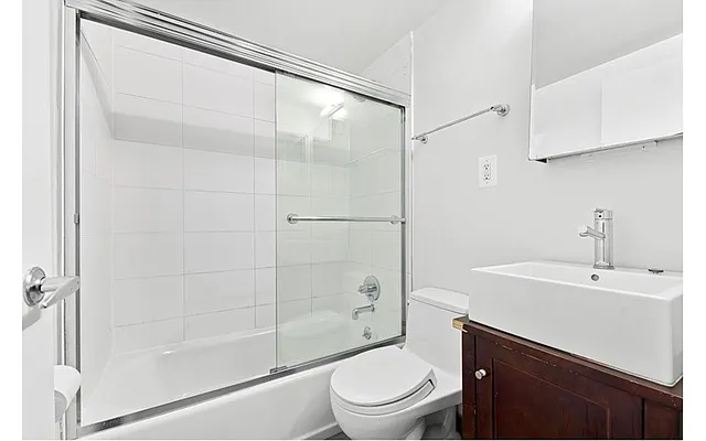 Rented by Douglas Elliman | media 10