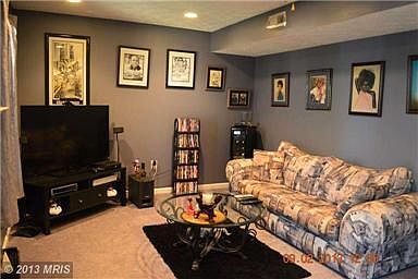3rd image of 402 Park Cove Dr