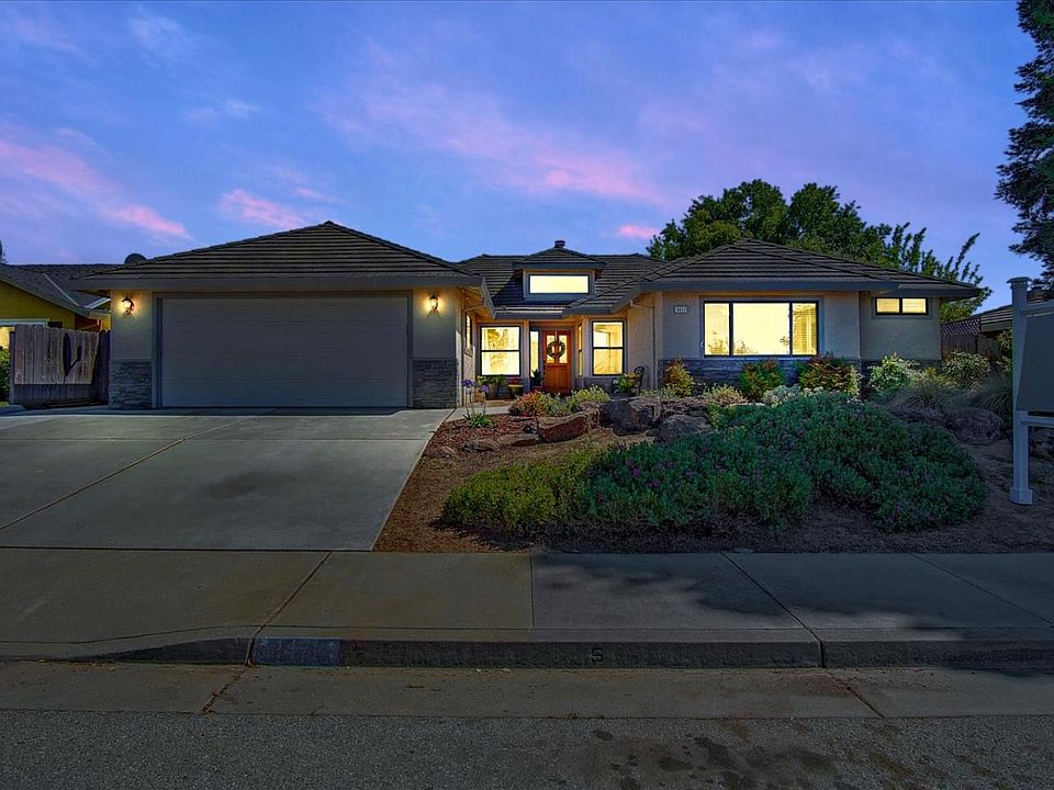 1st image of 1471 Las Brisas Dr