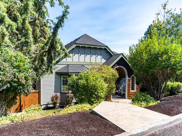 3098 Craftsman Dr, Bend, OR 97701