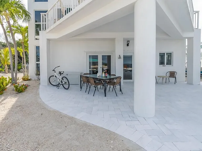 601 Cuda Ln — Photo 32