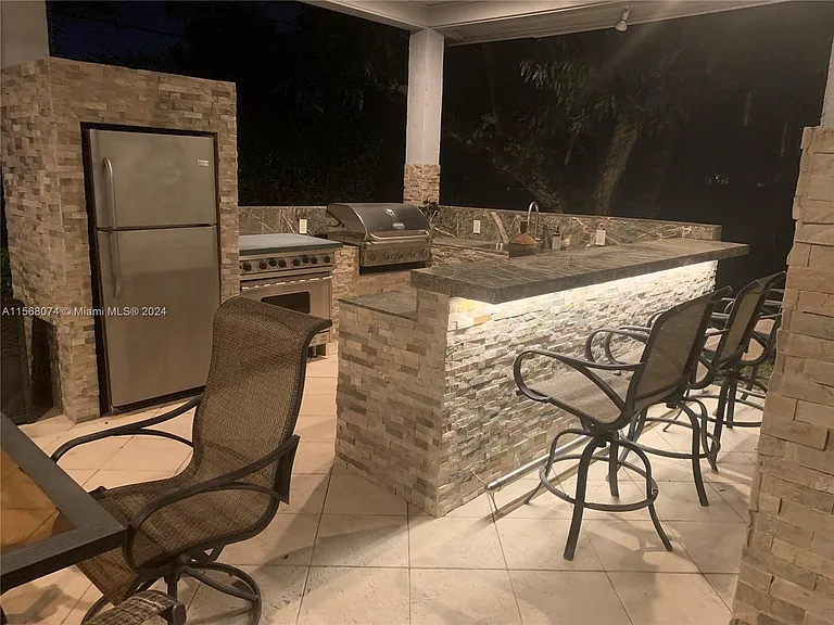 7625 SW 75th Ave — Photo 21
