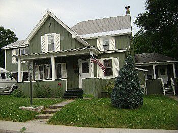 1st image of 10 Holcomb Ave
