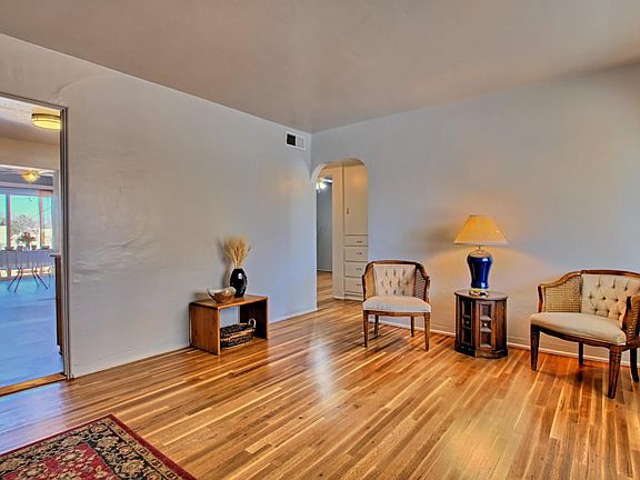 4th image of 1221 Dartmouth Dr NE