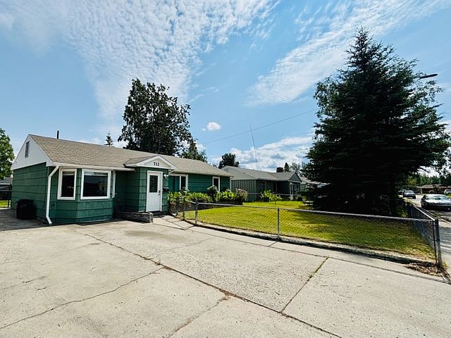 1st image of 712 Bentley Dr