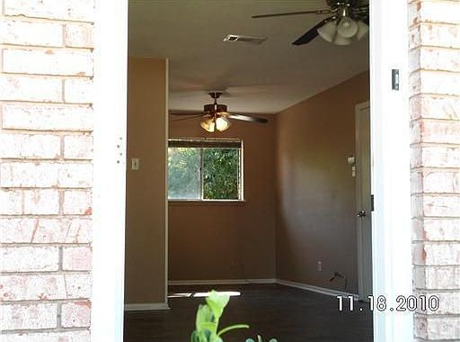 5th image of 2805 Virginia Lee Dr #L