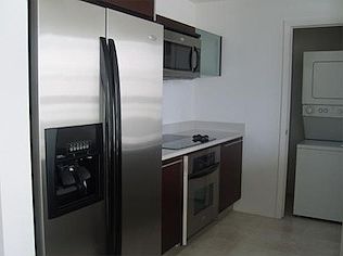 2nd image of 1900 N Bayshore Dr APT 914