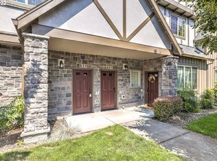 831 NE Wheelock Pl, Hillsboro, OR 97006