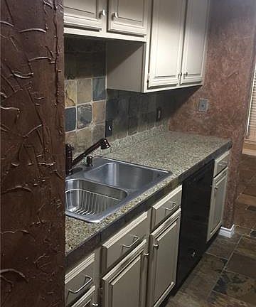 5th image of 1603 Marsh Ln APT 305