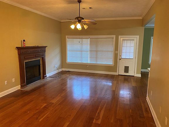 5th image of 626 Annawood Ln NE