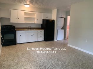 221 21st St E, Bradenton, FL 34208