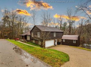 205 Monarch Dr, Cross Lanes, WV 25313