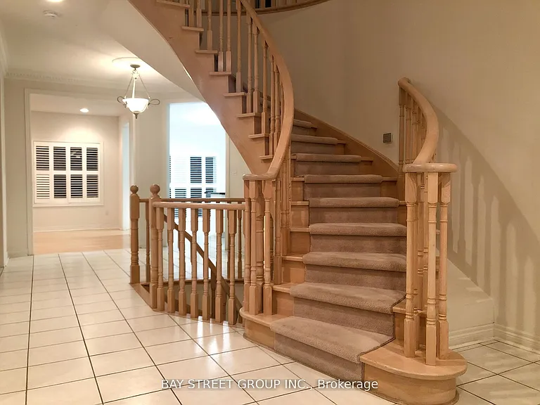 13 Pembrooke Rd — Photo 2