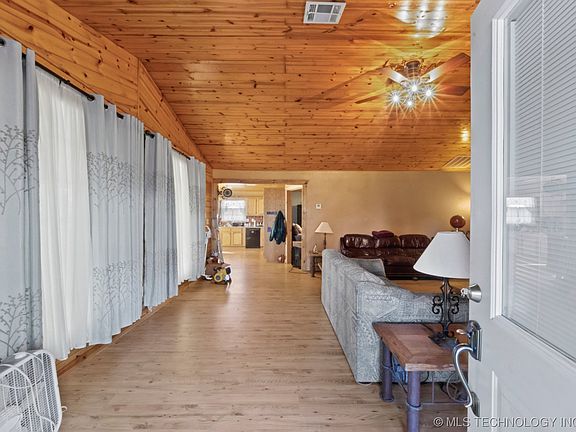 5th image of 416829 Eagle Bluff Ln