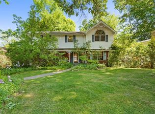 1221 Holy Cross Dr, Monroeville, PA