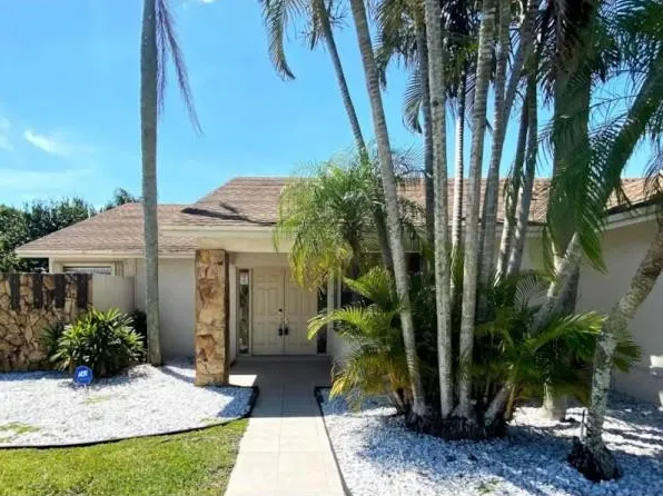 9811 Majorca Place, Boca Raton, FL 33434