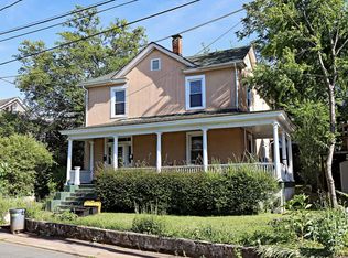 Charming Belmont Apartment Near Shopping, Dining & Entertainment, Charlottesville, VA 22902