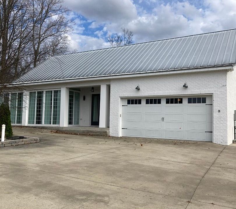 1st image of 1141B S Browns Ln