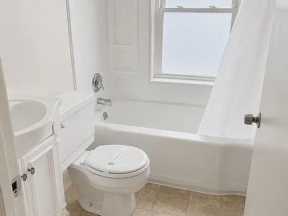 1 bed, 1.0 bath, $1,575 — Photo 2