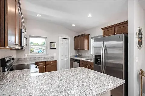 451 SW 251st St — Photo 16
