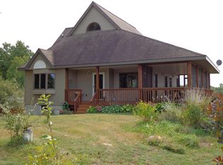 9355 W Blanchard Rd, Blanchard, MI 49310