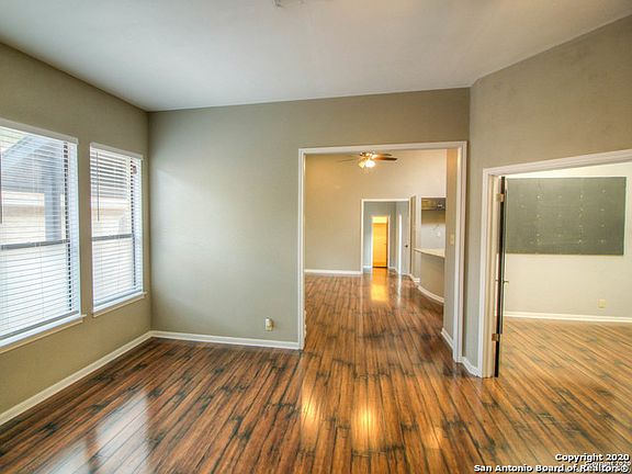 4th image of 3430 River Way