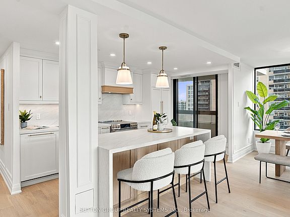 4th image of 100 Quebec Ave #1501