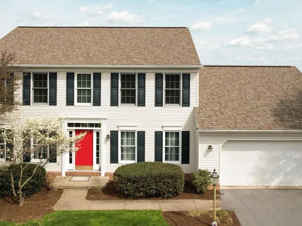 211 Sunday Dr, State College, PA 16801