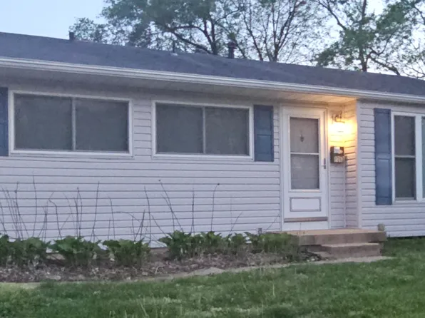 1013 W Madison St, O'Fallon, IL 62269