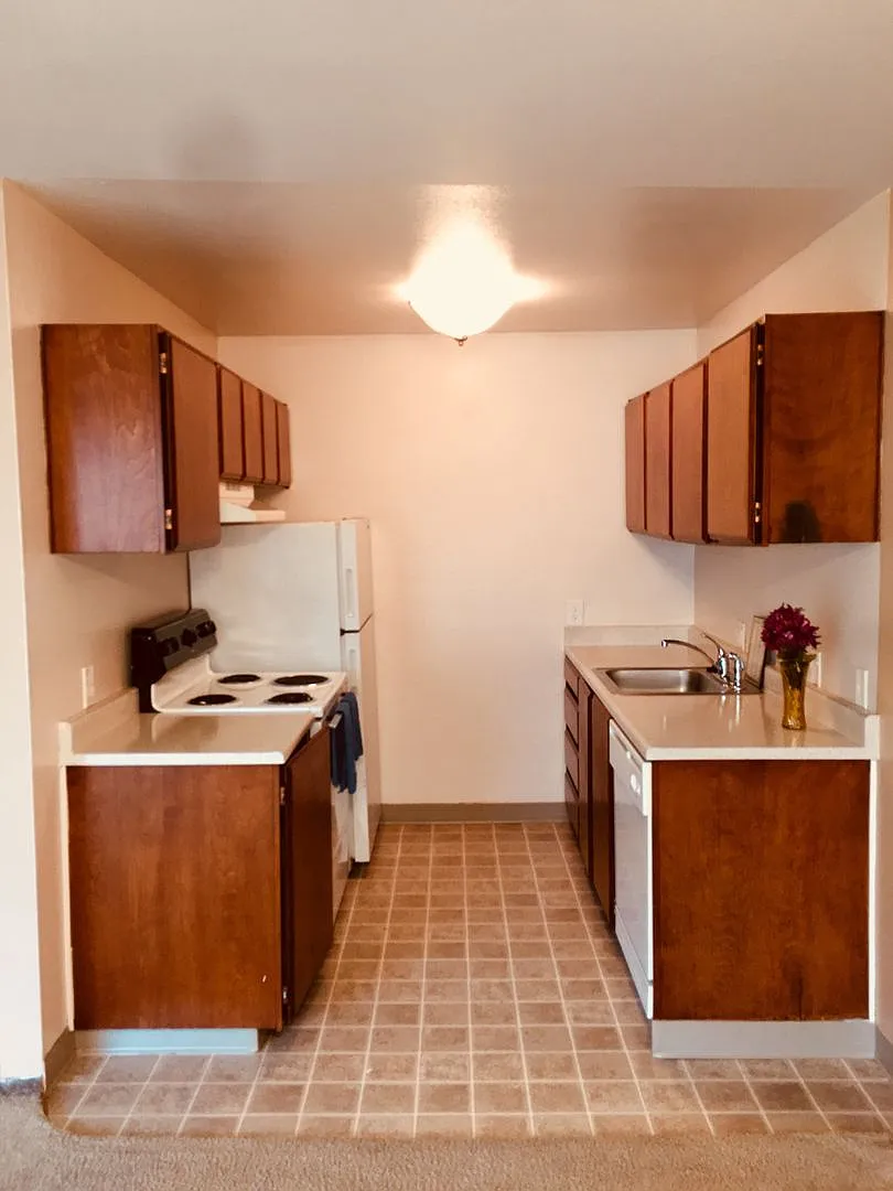 #376 Garden Home Apartments — Photo 4