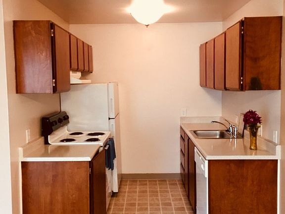 4th image of 4337-4371 SW Garden Home Rd #376-4365