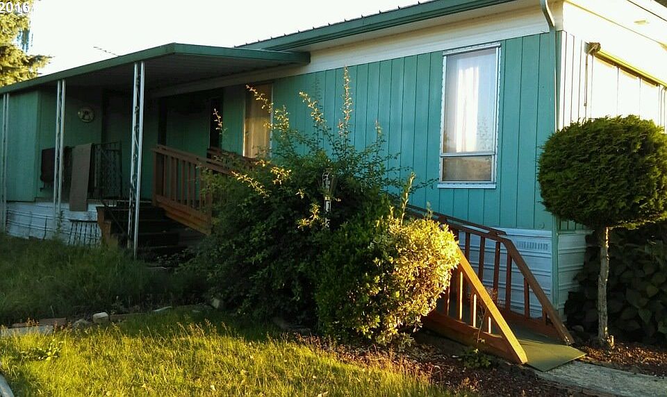1st image of 1709 NE 78th St