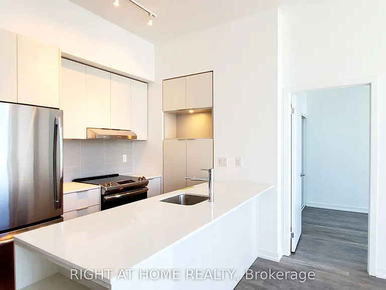 2520 Eglinton Ave W #1901 — Photo 33