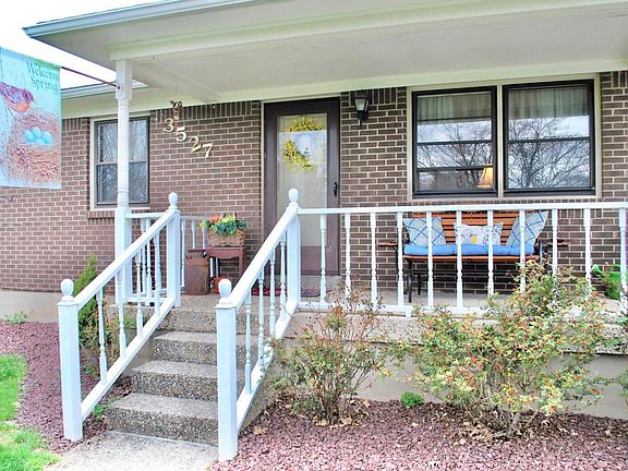 3rd image of 3527 Burkland Blvd