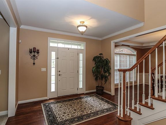 4th image of 4145 Royal Parks Dr