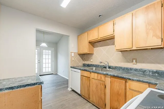3518 Stoney Blf — Photo 10
