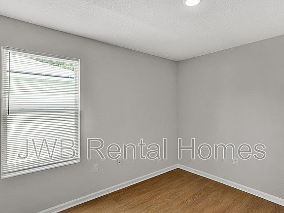 5th image of 1617 Windle St