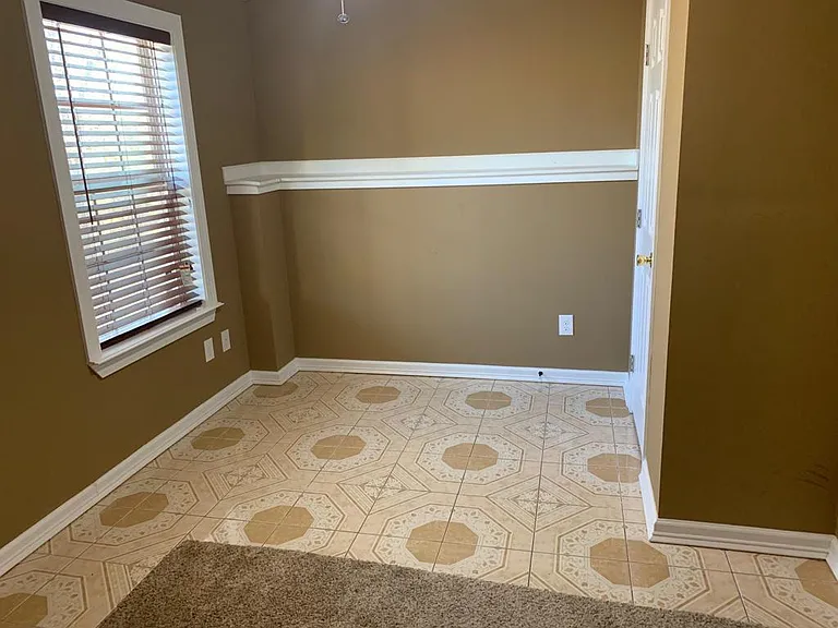 4435 Round Stone Dr — Photo 7