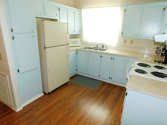 4th image of 34634 Misty Pines Ln