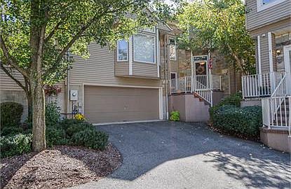 1st image of 11 Clarken Dr