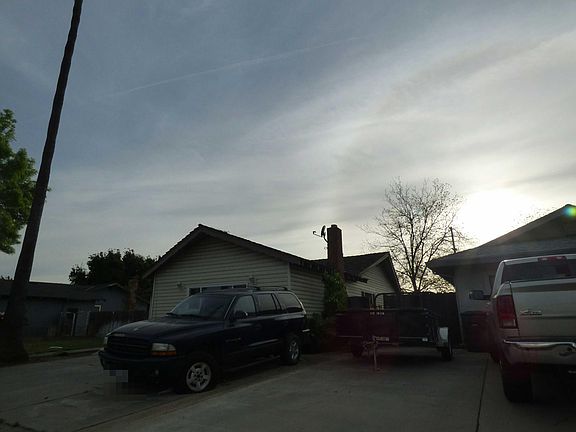 3rd image of 1801 Myrtlewood Dr